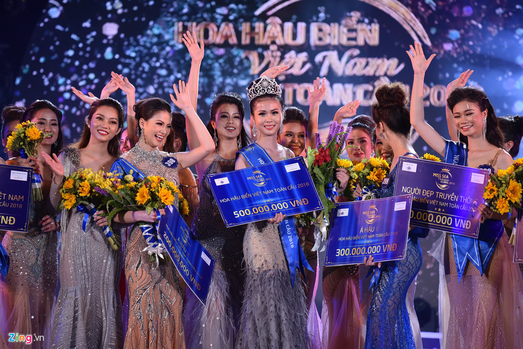 Chung kết Hoa hậu Biển Việt Nam: Cô gái Tiền Giang 19 tuổi lên ngôi